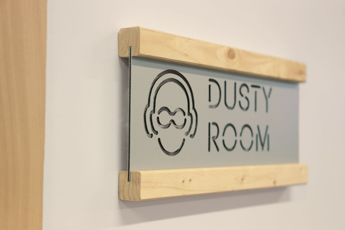 Curious about Goliath CNC's performance on composite materials? Check out our new project now!
👉us.goliathcnc.com/community/proj…

We have created a set of way-finding designs using Dibond🤩and its combo of aluminum and polyethylene made the pieces light🪶, resistant🦾, and super shiny✨