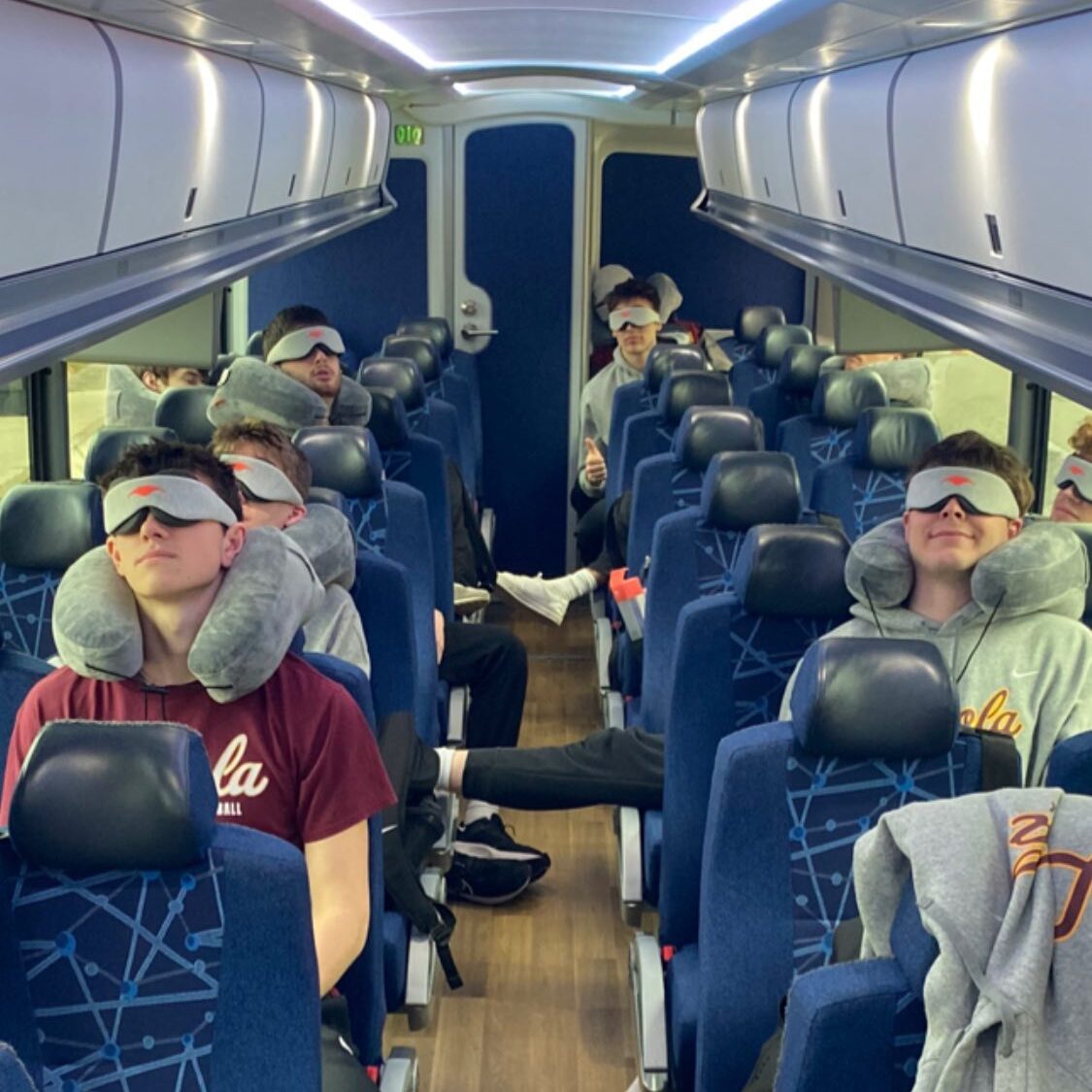 MantaSleep's tweet photo. Train hard, sleep smart. Manta Sleep Mask is the secret weapon for athletes looking to optimize their recovery and performance. 💪

#mantasleepmask #mantamask #mantasleep #athletewellness #sleeprecovery https://t.co/9BZD1BnwlL