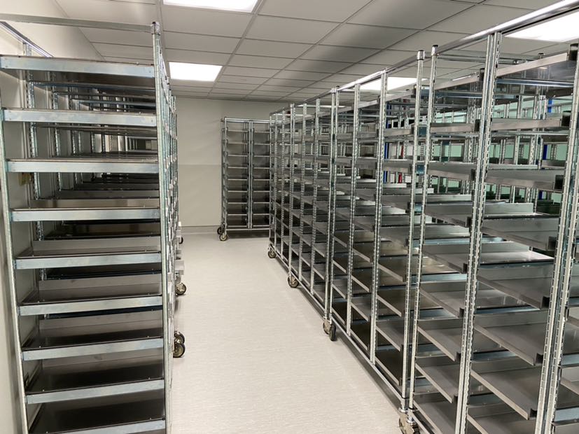 In this project, solid shelves were a perfect solution for this sterile processing department's high-density storage needs.
Check out all the products we have to offer your SPD here hubs.ly/Q023xPlN0
#SPD #Sterileprocessing #supplystorage #healthcare