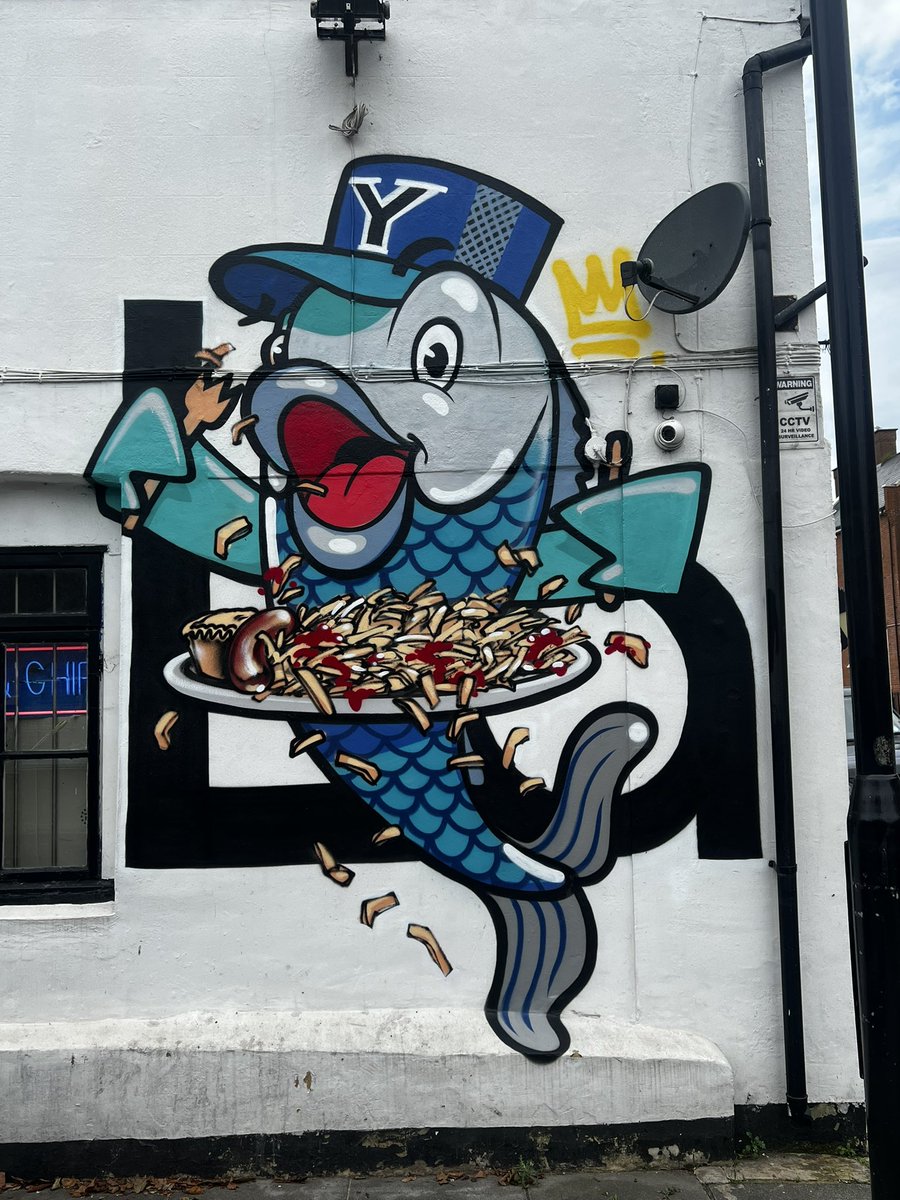 Hope you like what the famous graffiti artist Aroe has created for us!