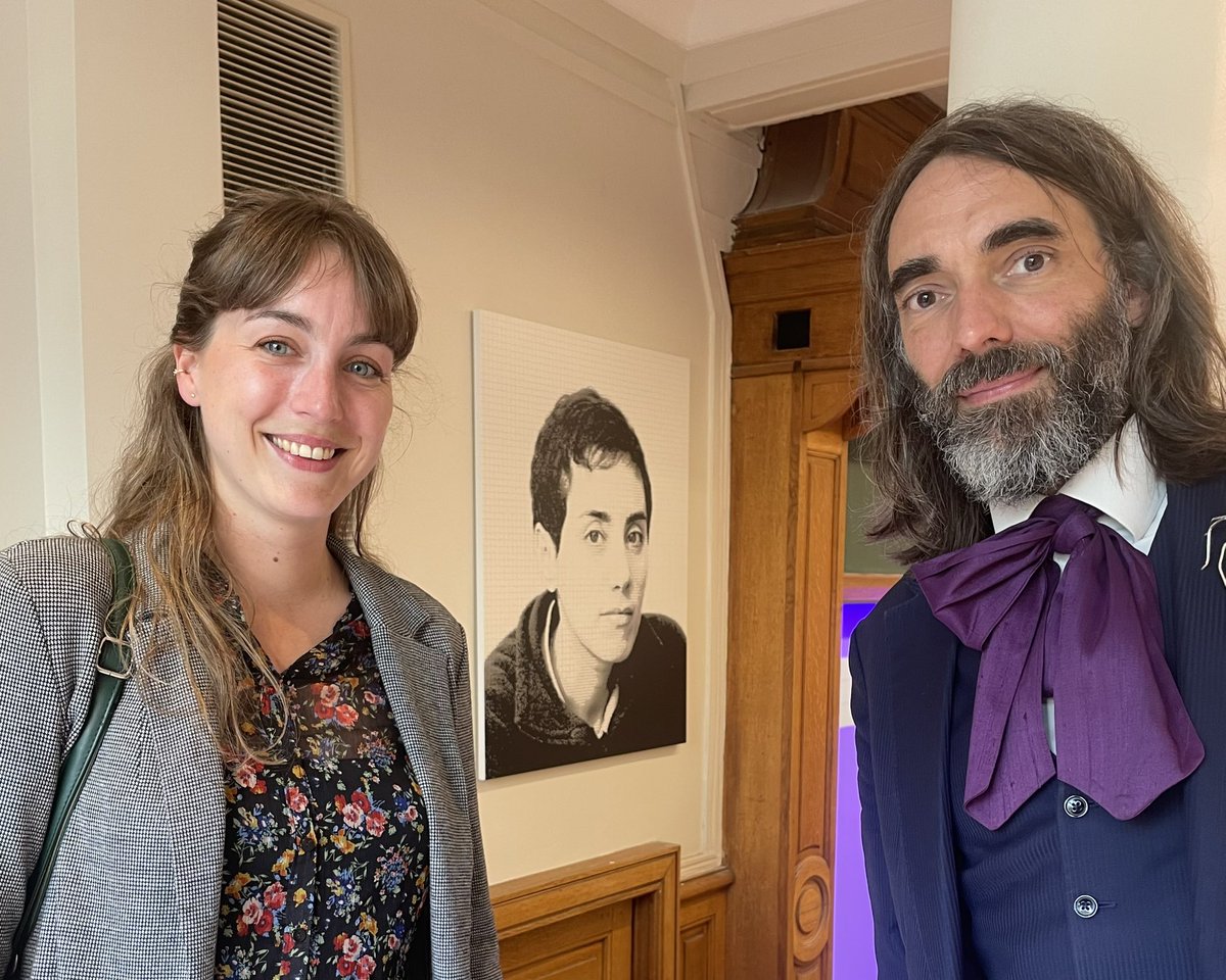 Très heureuse d’avoir assisté à l’inauguration de la #MaisonPoincaré, premier musée dédié aux Mathématiques ! Et honorée d’avoir rencontré @VillaniCedric à cette occasion. J’espère pouvoir un jour emmener mes élèves visiter ce musée !