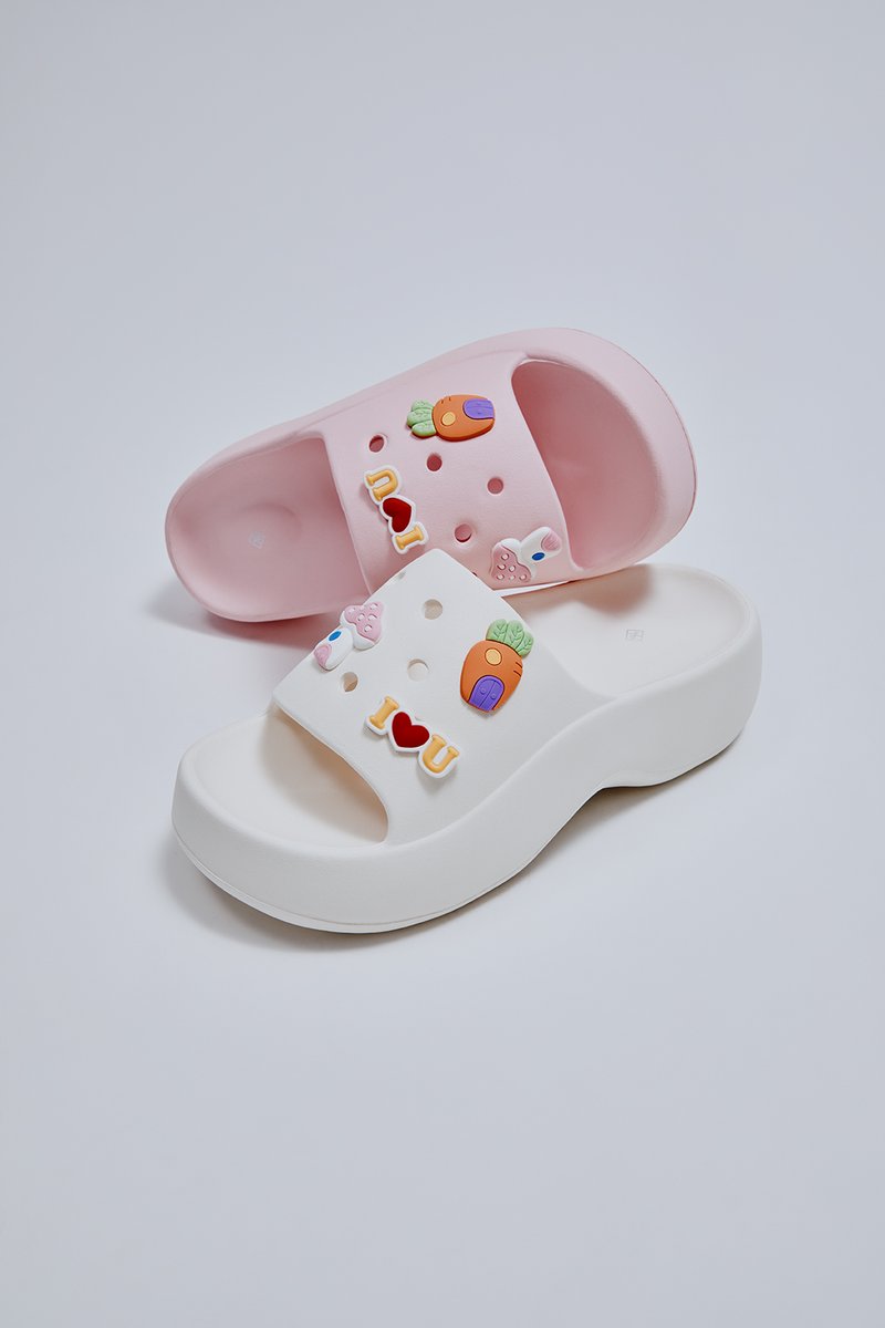 Comfort and cuteness collide in Mojito fashionable slides💕.  Available at R499.00.

Shop Now: bit.ly/468KCHl

#callitspring #generationspring