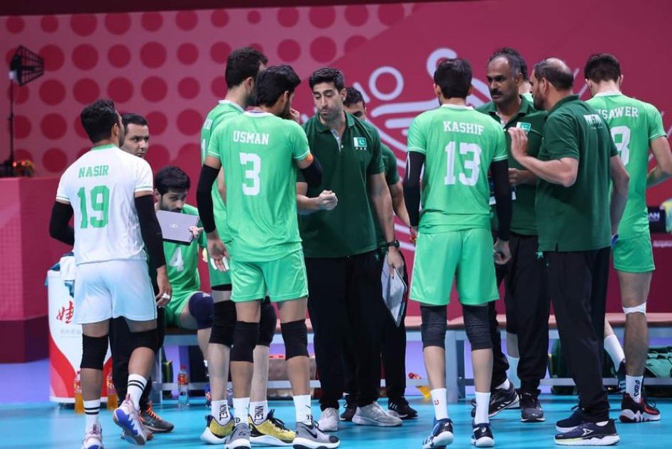 umairideas's tweet photo. What a performance by Pakistan vollyball team beat india 3-0 with huge margin Hats off to team green and specially the Brazilian coach
#saffgames
#vollyball
#pakistan
#teamgreen https://t.co/R7R38PVxaR