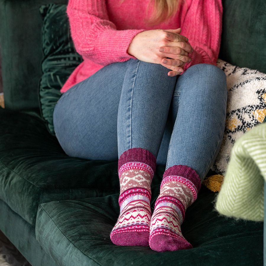 fearngallery's tweet photo. Feeling the chill today - why not cosy up with some @PoM925 socks 
#VictoriaFearnGallery 
#Rhiwbina 
#Cardiff https://t.co/w3tmqnt3FI