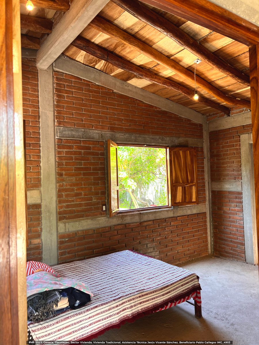 Conavi_mx's tweet photo. Así de bonitas son las viviendas que reconstruimos en el Istmo de Tehuantepec, fueron afectadas por los sismos de 2017 y 2018. Gracias a ti #ReconstruimosEsperanza https://t.co/f2iycqkulg