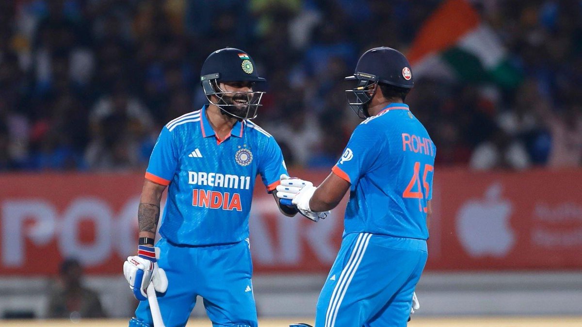 SPORTYVISHAL's tweet photo. This match told us that, no matter how in great form our middle order is, we need one of the top order batsmen like Rohit Sharma and Virat Kohli till the 40th over in pressure situations. https://t.co/0Wpxflyw8A