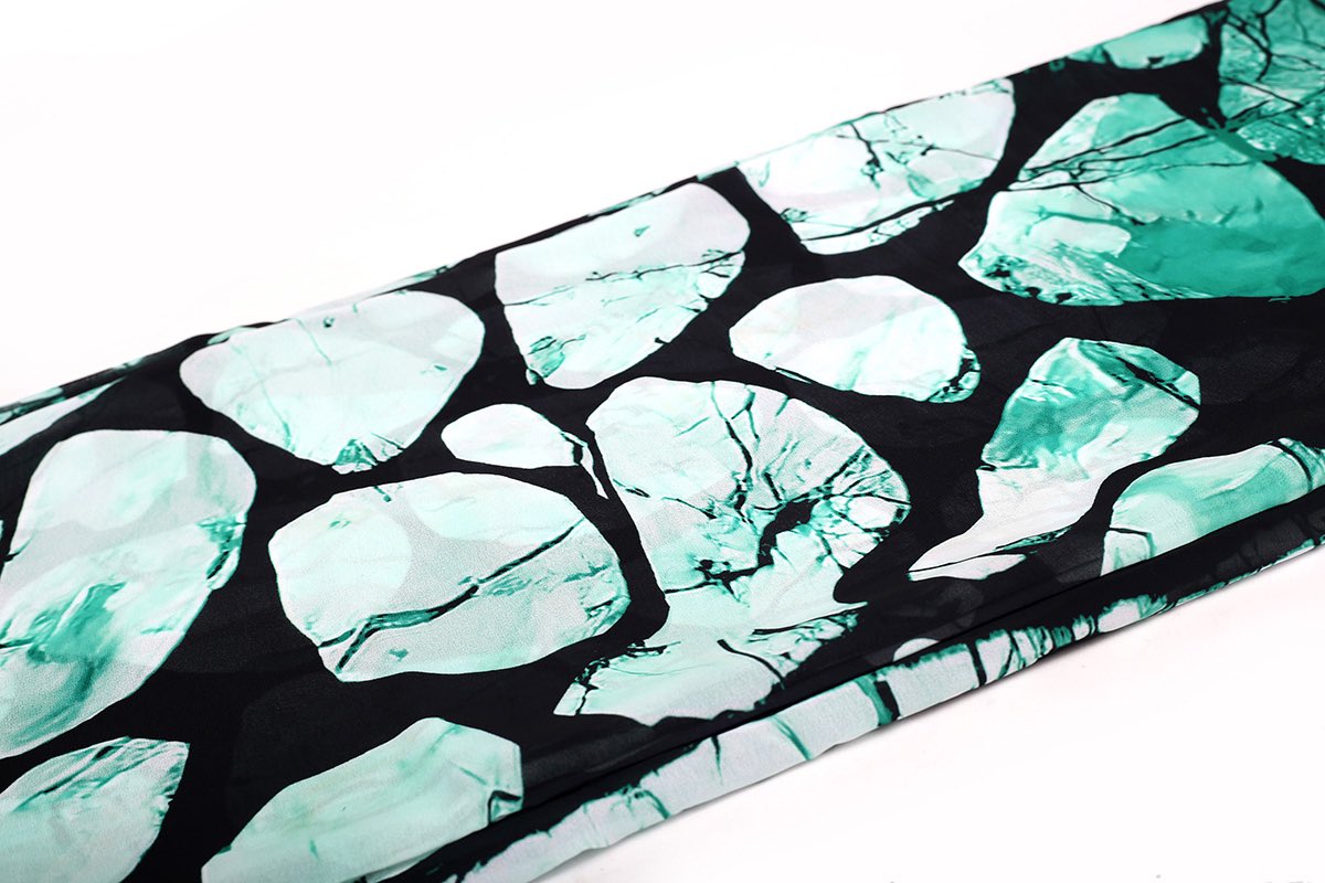 patrickayanski's tweet image. Get  your Ayanski fabrics, available in our stores now. 5 yards available

Whatsapp: 09094975530

Go through our page and you'd definitely see what you like #AyanskiFabrics #PatrickAyanski