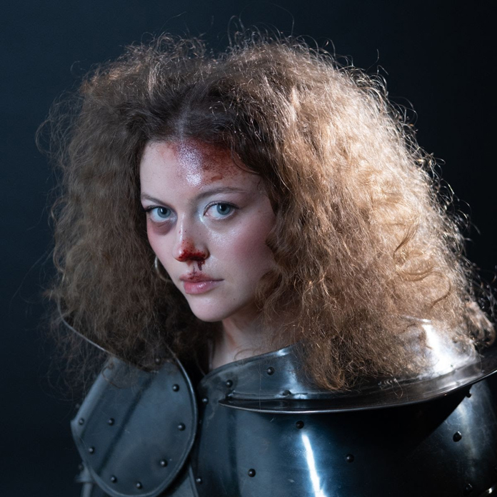 Brooklyn-based singer/songwriter Daneshevskaya (<a href="/Daneshevskaya/">Anna beckerman</a>) is releasing a new album, "Long is the Tunnel," on November 10 via <a href="/w1nspear/">Winspear</a>. Now she has shared another song from it, “Challenger Deep,” via a music video. undertheradarmag.com/news/daneshevs…