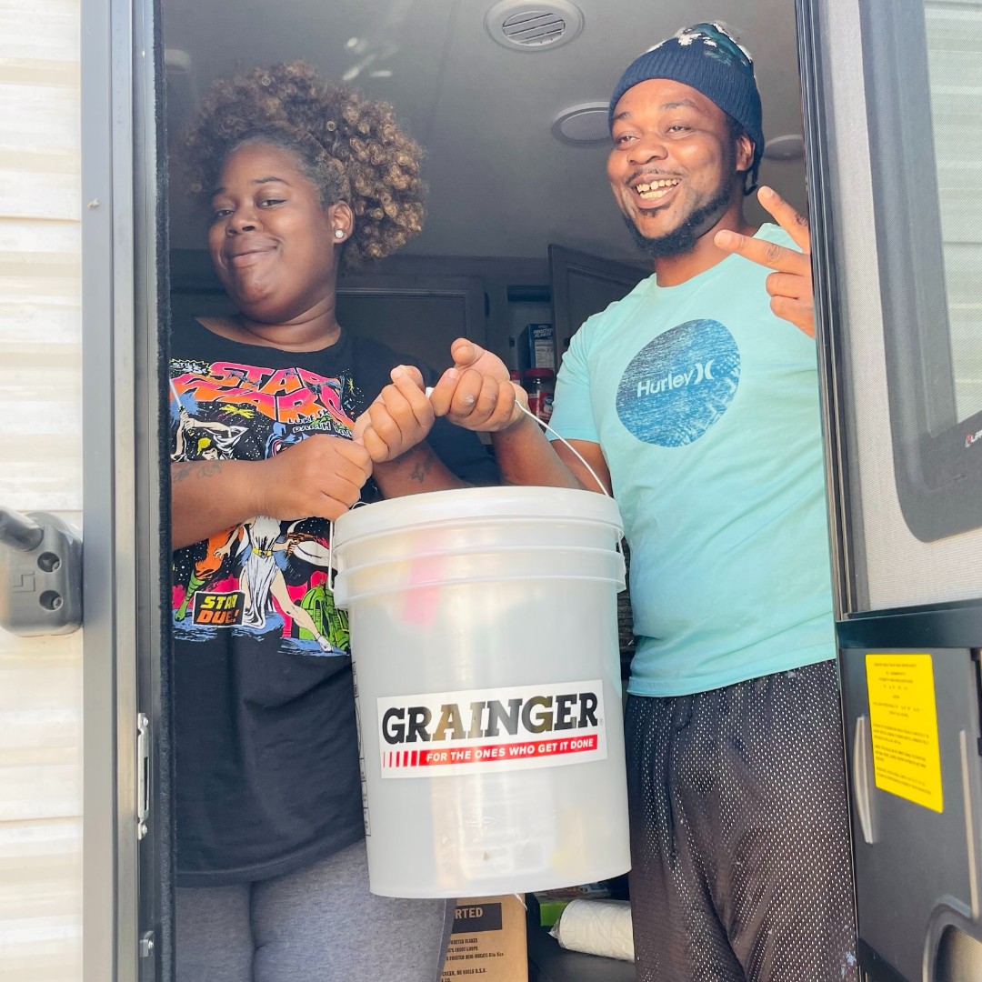 ToolBankUSA's tweet photo. We love to see these smiling faces during our @Grainger disaster relief kit distribution! #TeamGrainger filled over 4K buckets with over $125 worth of supplies. These kits helped residents at a Live Oak, FL, shelter facility whose homes were damaged during Hurricane Idalia. https://t.co/a3nxIQMnOs