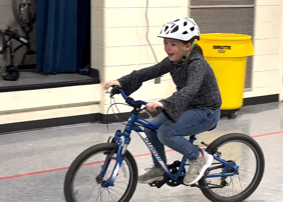 G8R_Wellness's tweet photo. We have a new pedaler today!  (The look a new rider gives never gets old!!! ❤️) Woot woot!!!  #firsttimepedaling #itsworthit https://t.co/tMlAJzdYFL