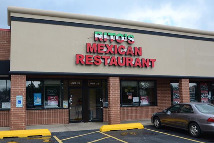RobertoG_SkyTab's tweet photo. Out with the old in with the new #sexytech @SkyTabPOS powered by @Shift4 at Rito's Mexican Restaurant in Aurora, IL https://t.co/IujnIb5HQB
