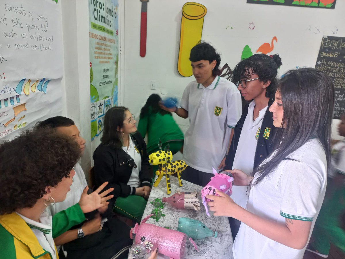 luisadelapavam's tweet photo. PRAE en la feria CTI, STEM+ y PPCCS en la #IEGranColombiaManizales el pasado 20-09-2023 @leonidaslopezm @leonida84301474 @SecEducacionMz @elipacheca @RosaMatallana https://t.co/EFoOabwhry