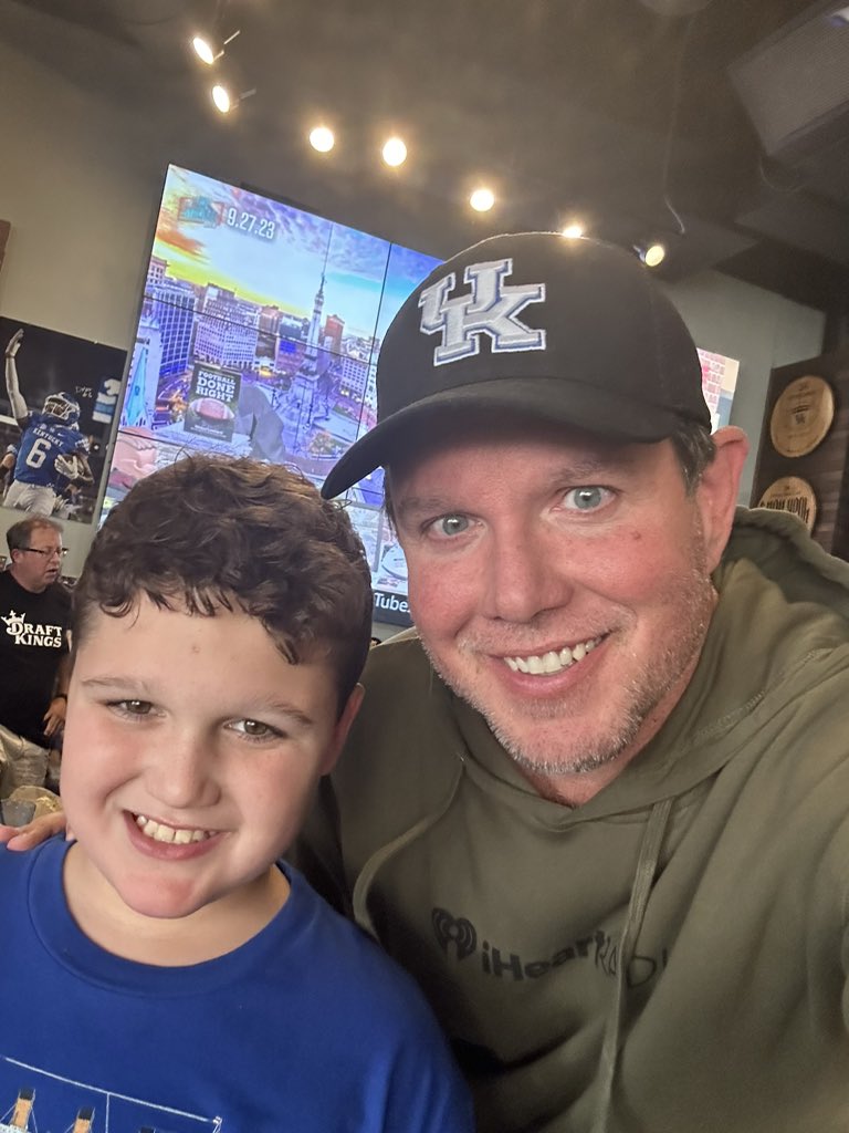 Thanks to Cohen from Stanton, Ky for making the trip to <a href="/KSBarAndGrille/">KSBar & Grille</a> today!  Nice kid and a huge UK fan!
