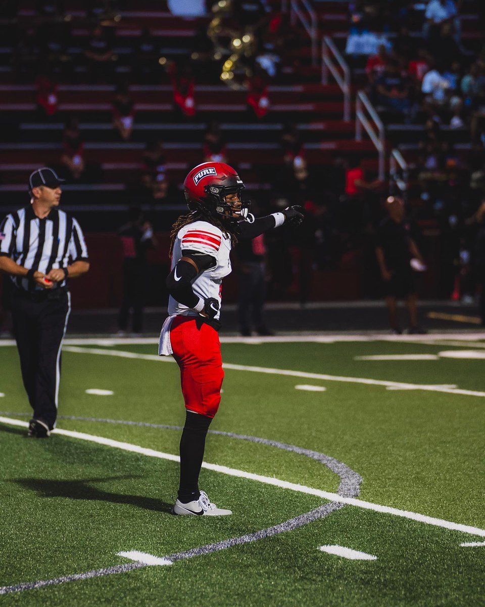 hudl.com/v/2Lu5gw Tune in mid season mixtape🔥❗️