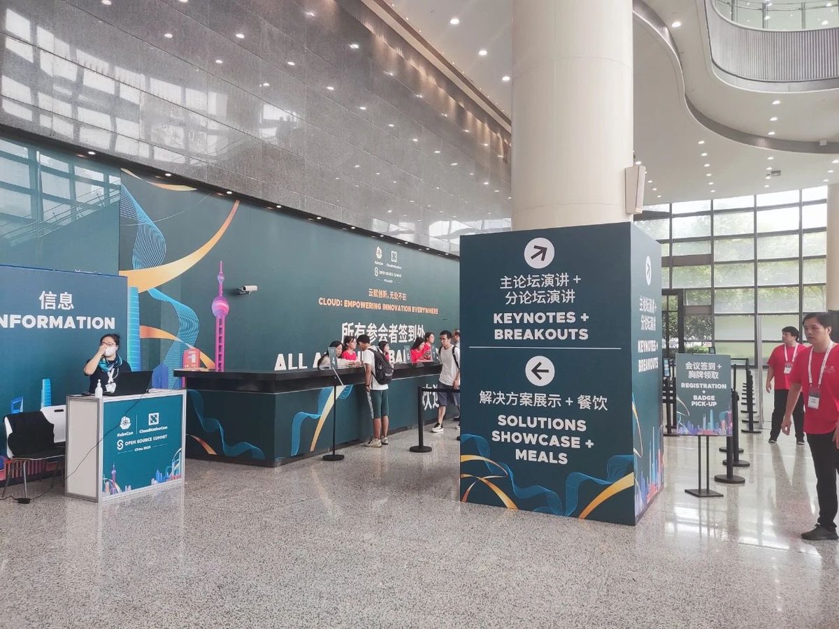 MregXn's tweet photo. 进城上课
#KubeCon + #CloudNativeCon + #OSSummit https://t.co/Gc2VeMeGNM