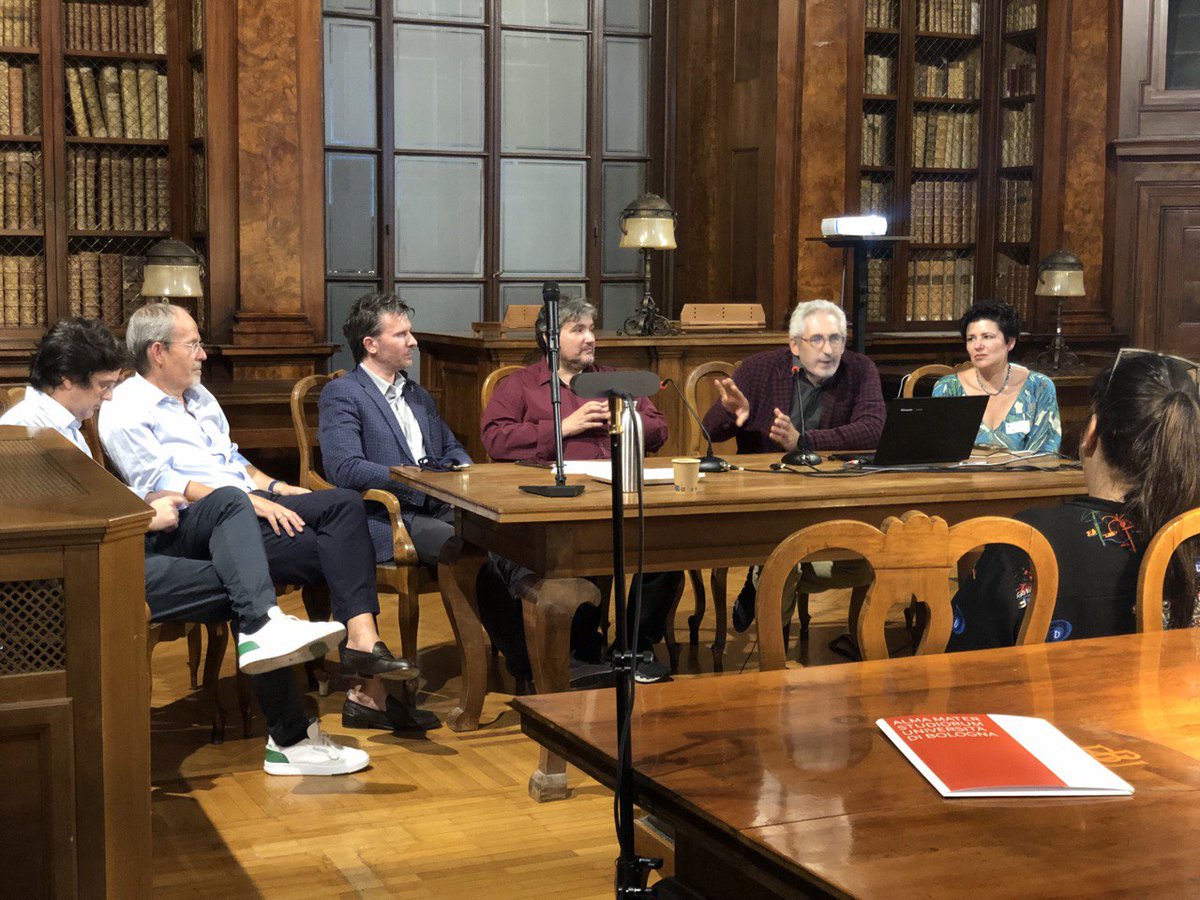 BoldhUnibo's tweet photo. Tavola rotonda in ricordo di Dino Buzzetti, Chi forma i formatori? Intervengono Francesca Tomasi, Marina Buzzoni, Federico Boschetti, Fabio Ciotti, Angelo Maria Del Grosso, Maurizio Lana, Paolo Monella
#GiornataDiStudio #BolDH https://t.co/Ccaf6qNuaK