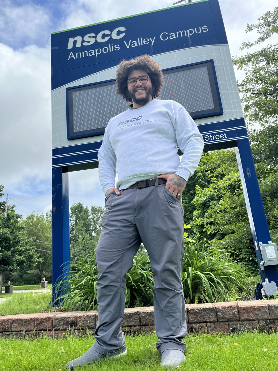 Zach conducted research both in the lab and out in the field as a student intern with @NSCCavc. Read about the values-driven experience he gained over the summer, working with the Environment and Agriculture Technology Research team. nscc.ca/appliedresearc…
#WorktermWednesday