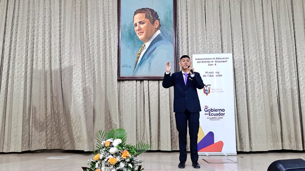 EducacionZ8_Ec's tweet photo. Felicitamos a la Unidad Educativa Fiscal Juan Javier Espinoza, Unidad Educativa San Josemaría Escrivá y Unidad Educativa Santa María Goretti por obtener su paso a la final del certamen. 
¡Nuestros estudiantes rinden homenaje al Pasillo Ecuatoriano! 🎶📚

#ResultadosEnEducación https://t.co/1DhqIBymrA