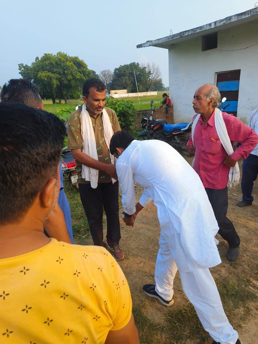 vivekgautam_bjp's tweet photo. आज देवतालाब विधानसभा क्षेत्र अंतर्गत ग्राम पंचायत में जनसंपर्क के दौरान उपस्थित देवतुल्य बड़े बुजुर्गों व वरिष्ठ ग्रामवासियों से रूबरू होकर अपने विचार व्यक्त किए। 

#Vivekgautambjp #Devtalav72 #BJP4Devtalav https://t.co/6KpJMF73ye