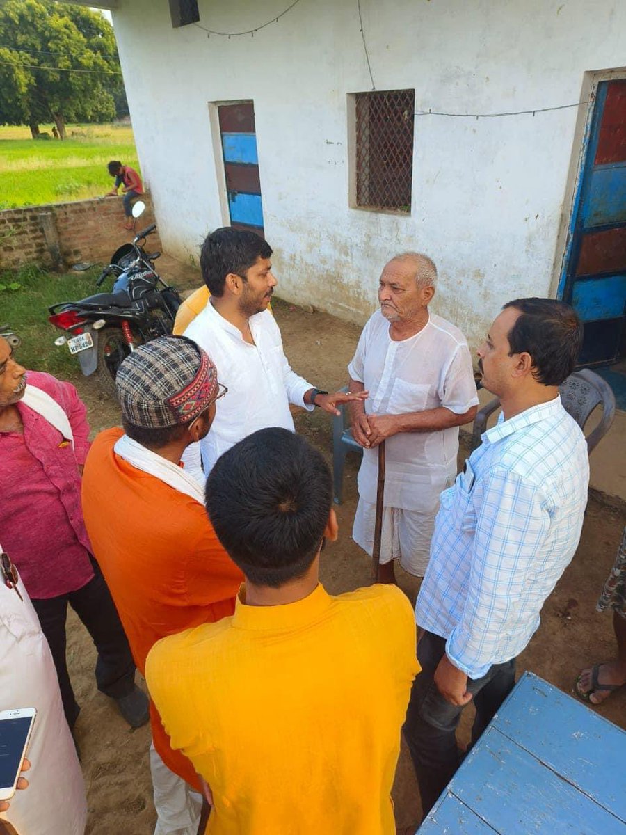 vivekgautam_bjp's tweet photo. आज देवतालाब विधानसभा क्षेत्र अंतर्गत ग्राम पंचायत में जनसंपर्क के दौरान उपस्थित देवतुल्य बड़े बुजुर्गों व वरिष्ठ ग्रामवासियों से रूबरू होकर अपने विचार व्यक्त किए। 

#Vivekgautambjp #Devtalav72 #BJP4Devtalav https://t.co/6KpJMF73ye