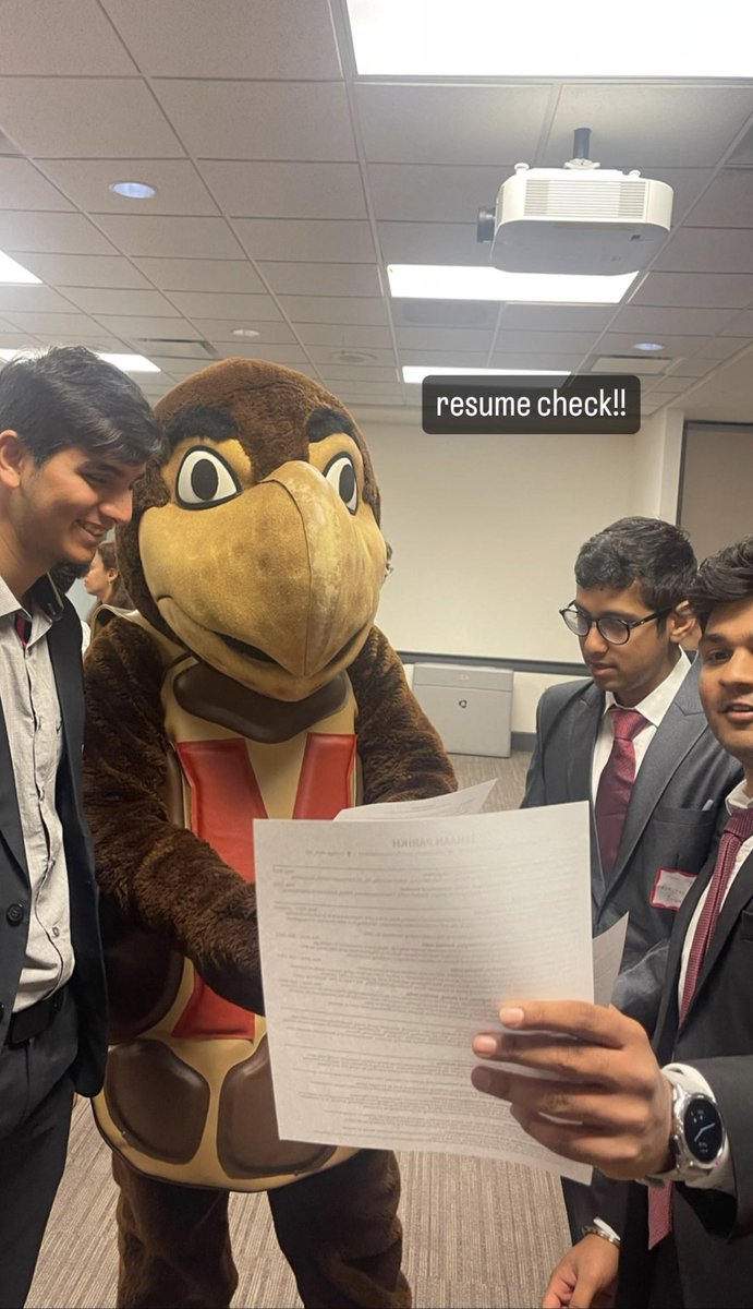 UMDCareerCenter's tweet photo. Thanks @Testudo_UMD for coming to our 2023 Fall Career &amp; Internship Fair! The Terps loved reviewing resumes and snapping photos with you! 
You are Turtley 🐢 awesome 😎! #UMD https://t.co/0VSlQDqMAc
