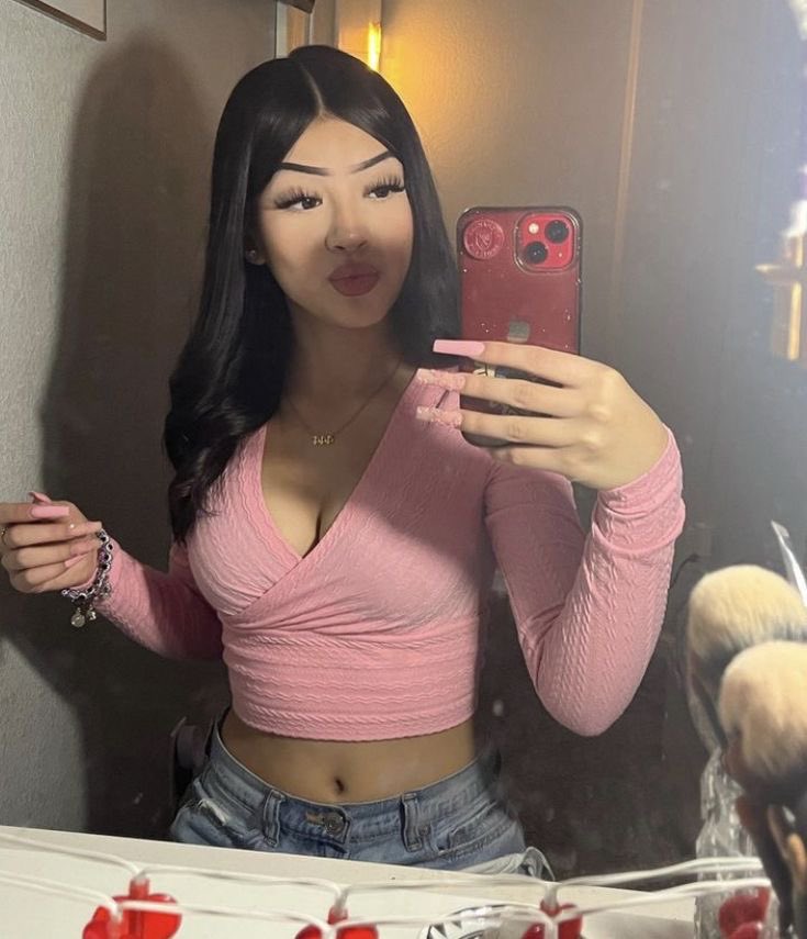 whewmisschi's tweet photo. Alayna Kitty has sadly passed away Tuesday evening in her home in El Paso, Texas, reports say. Police are investigating her death as a homicide as more details come out, more at 11 EST. https://t.co/K0EiQgFcxo