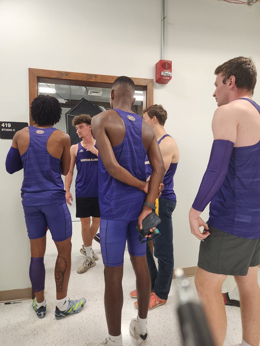 WIUXCTF's tweet image. Ready to get into the studio. #PictureDay