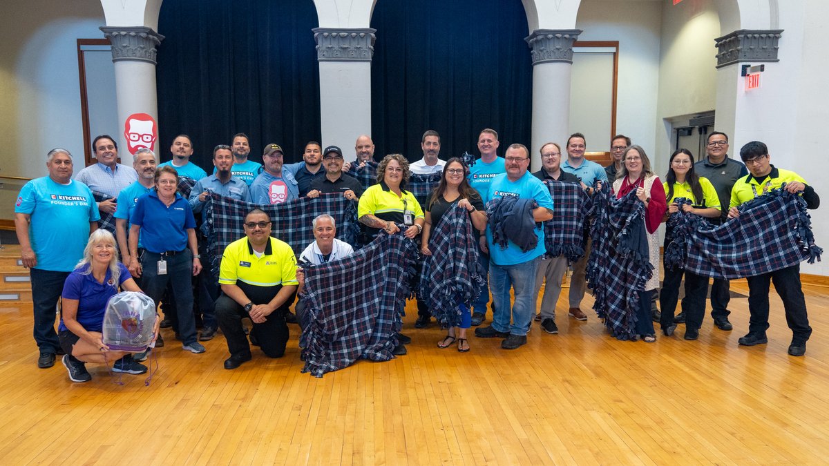 YANAcancer's tweet photo. Thank you @KitchellCos and @uazmedphx  for sponsoring a blanket making event to provide care packages to #cancerpatients!

They celebrated their Founders Day by hand tying no-sew fleece blankets that they donated to @DignityHealthAZ to honor those currently receiving treatment. https://t.co/FAZrZk91wg