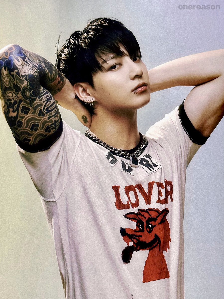 ONE_REASON_JK's tweet photo. VOGUE 정국 (잡지 속 사진 스캔본)
내가 너무 좋아하는 사진들🖤🖤

#JUNGKOOK #JK #정국 #BTS #방탄소년단  @BTS_twt https://t.co/ABhIUAdmkw