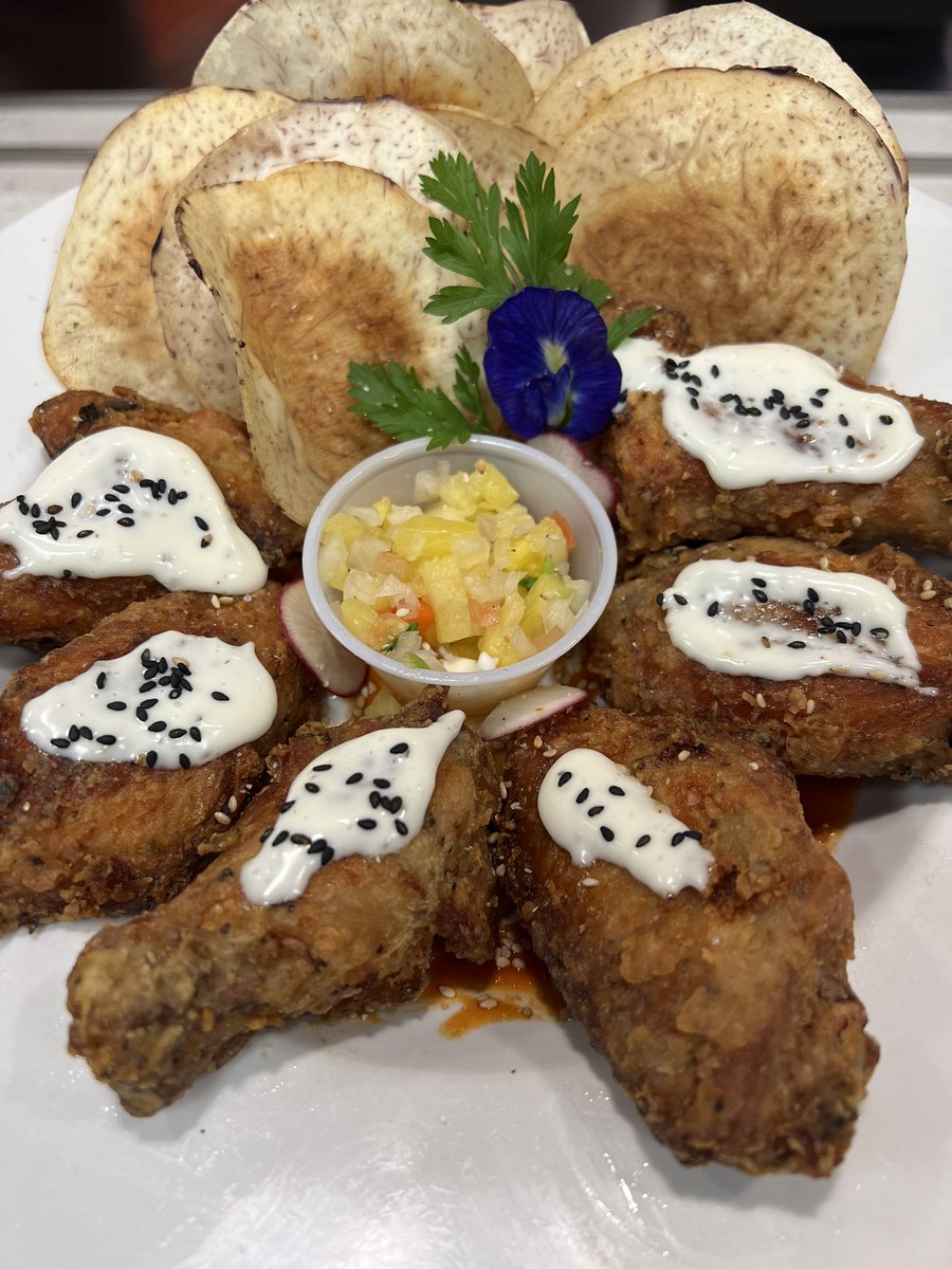 🍗 Calling all wing lovers! 🌟 Join us at Ford Island Bistro's #Wingsday and experience a flavor explosion like never before! 🎉 With a wide variety of mouthwatering wing options, from classic Buffalo to tangy BBQ, there's something for everyone! 😍