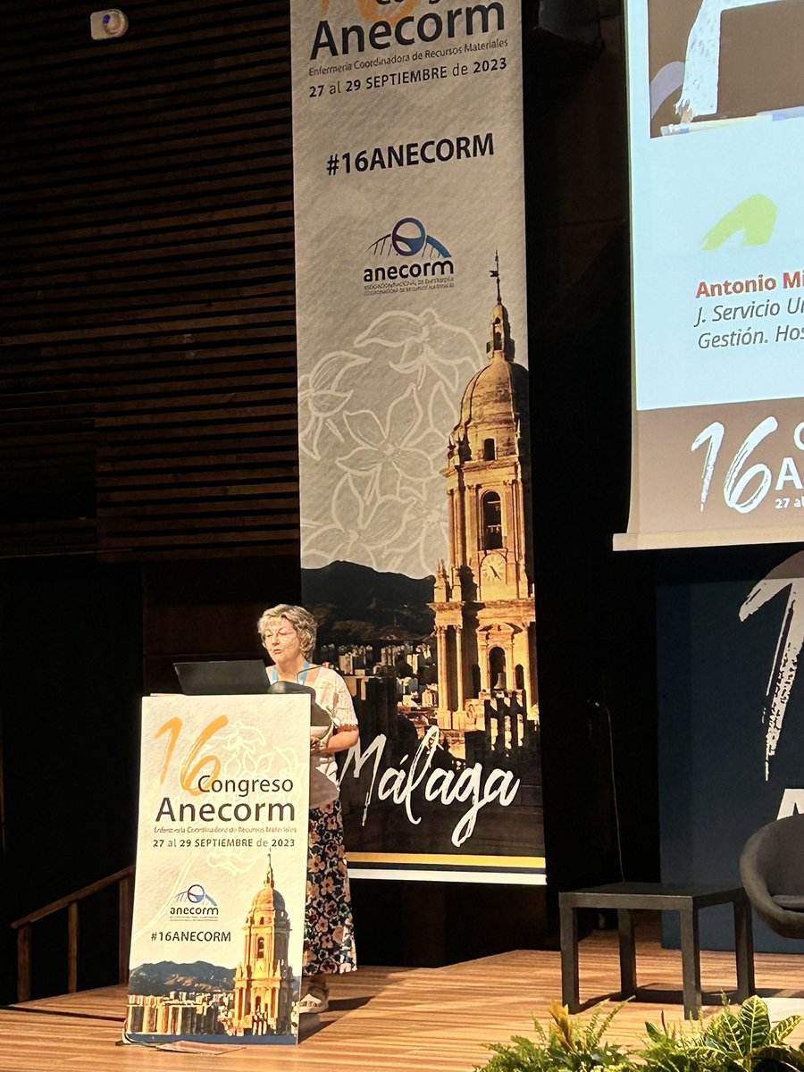 NuRieta_G's tweet photo. Gran Trabajo de @Mercealarconm @IsabelGarlito presentado en el #16ANECORM 👏🏻
@anecorm @vallhebron #VHInfermeria #VallHebron https://t.co/iWo66bgC82