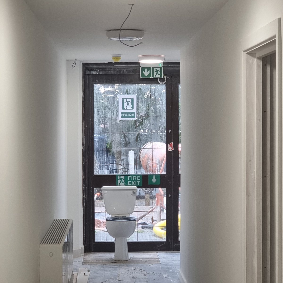 MikeGConcrete's tweet photo. I'm all about innovation & design, but this is too far, blocking a fire exit!
@ConcreteFuture we're excited about our new 24/7 male supported scheme join us in our mission #makehomelessnesshistory
The kettle is always on for socially minded landlords for an informal chat..π https://t.co/x11N0KtyES