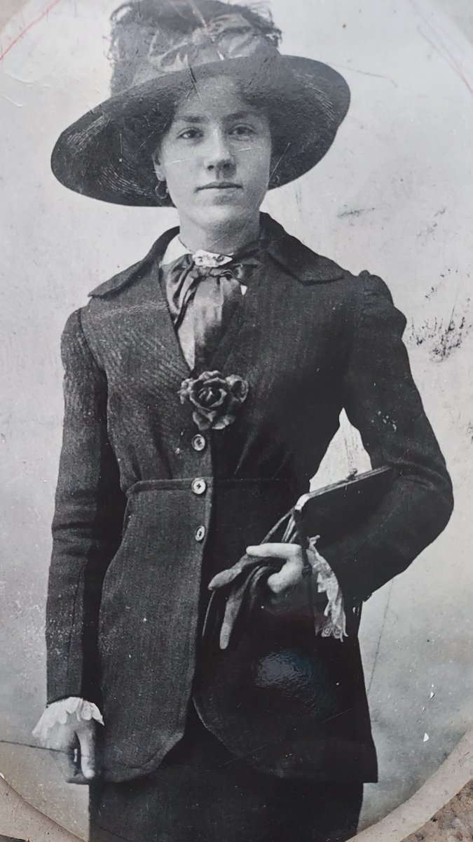 kel_net's tweet photo. @wikivictorian My grandmother, (my fathers' mother) unsure of the date, but very similar era?
Beautiful 😁 https://t.co/JgSkaeekXZ