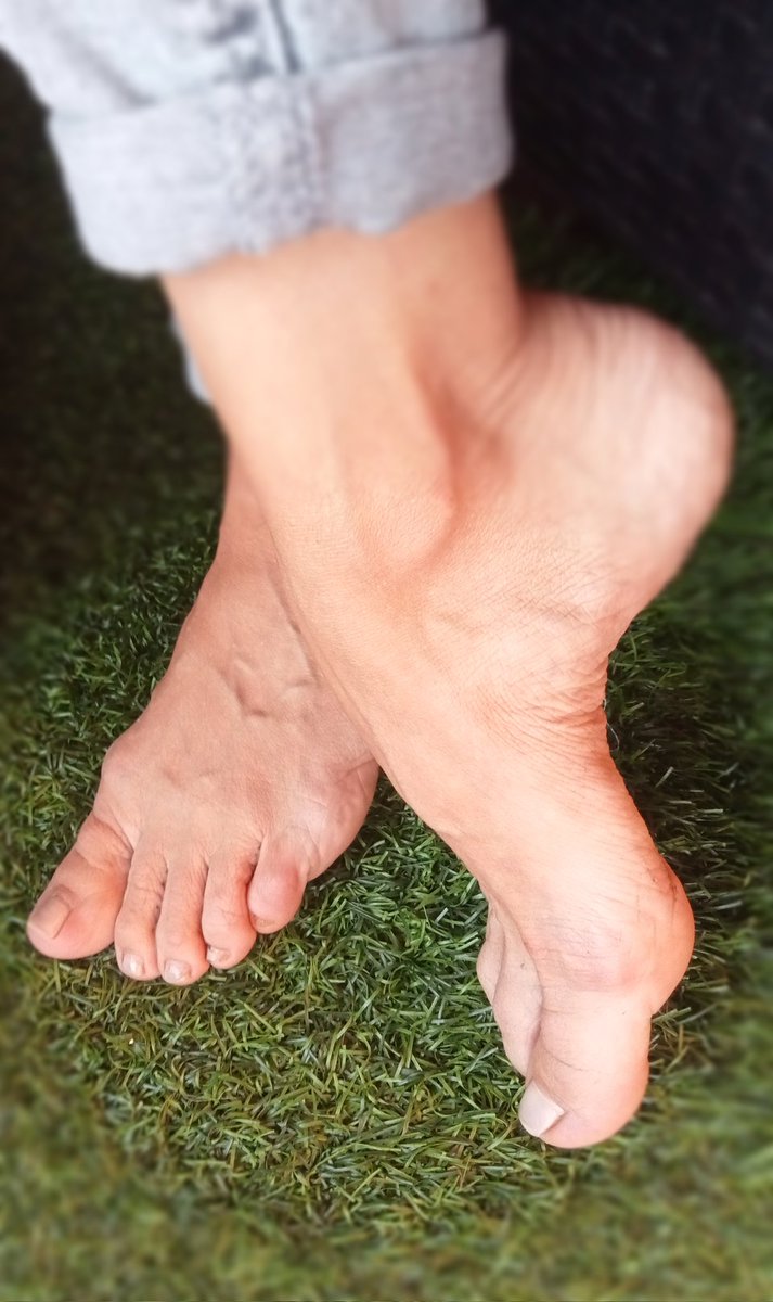 QnPersefone's tweet photo. @rt_feet @RT_findnude Good evening dear! https://t.co/CvQJESOguJ