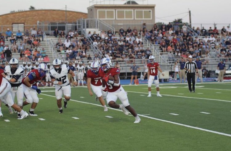 #Baylor Commit Highlights Week 5

Mason Dossett 2 INTs one a pick-6

Kris Wokomah 90-yard scoop and score

Koltin Sieracki's Offense rushes for 388 yards on 20 carries🤯

Joseph Dodds (<a href="/itsJoseph_5/">Joseph Dodds</a>) 119 yards and a TD

🔗:sicem365.com/s/15930/commit…