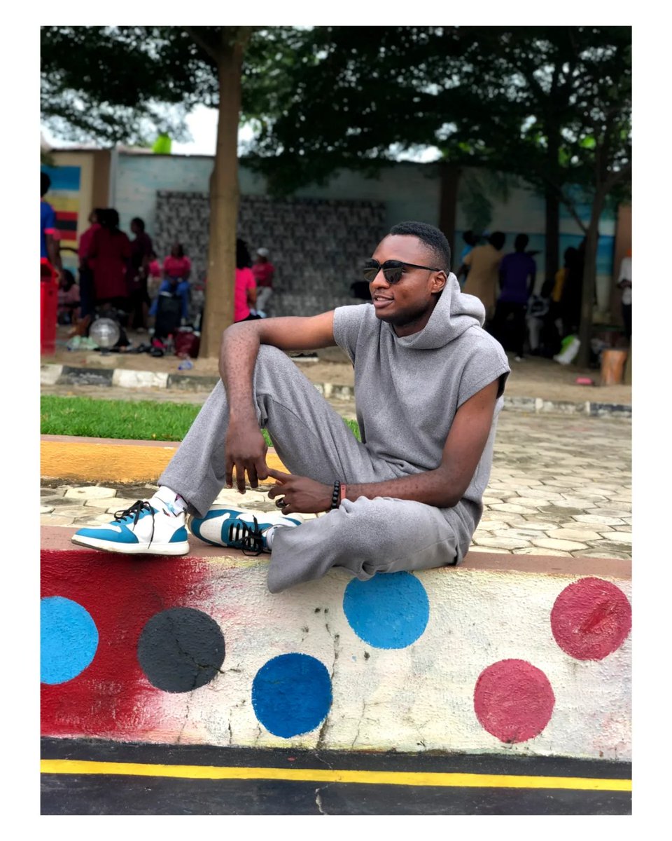i_am_Lekkybrain's tweet photo. Most times #Gbemi.Is.Marketing π
Other times I am a #Strategist π‘
Often times I've a strong passion for #Fashionπͺ‘
Wearing @styledbyds_
.
.
.
#GbemiIsMarketing #tallboy
#DigitalMarketingManager #TallModels
#FashionEnthusiast https://t.co/EeYZo5xujk