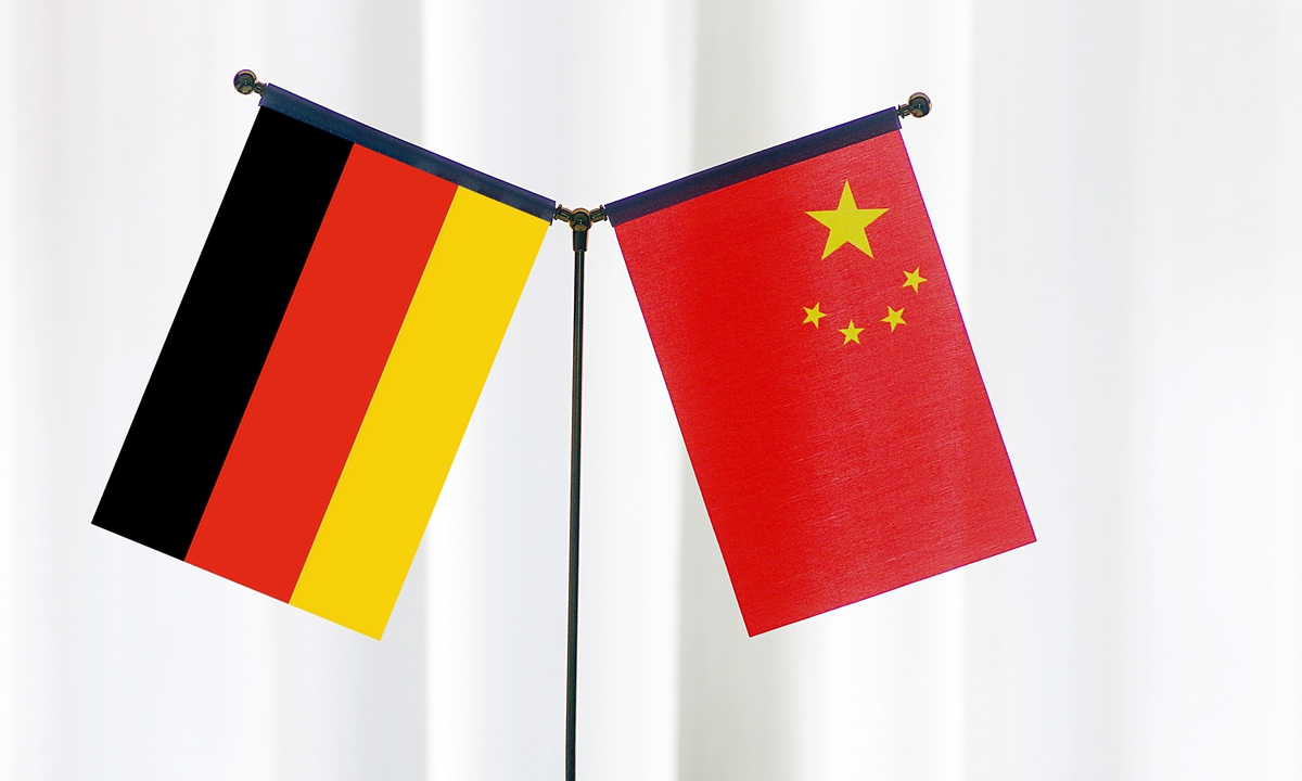 #Germany's decision to end promotional loans to #China and deny China's developing country status succumbs to US pressure, and risks damaging its own economic interests and European investment confidence in China: Chinese experts #EconomicRelations globaltimes.cn/page/202309/12…