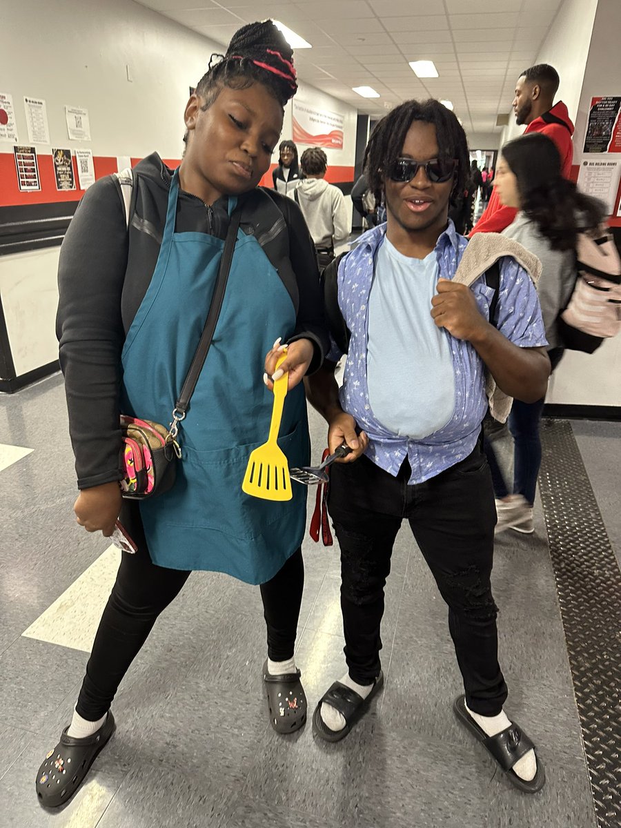 Raptor Activities and School Pride (@rthsactivities) on Twitter photo Great Spirit Day! Looks like the BBQ Dads beat the Soccer Moms <a href="/RichTownshipHS/">Rich Township HSD 227</a> <a href="/rich227SCouncil/">Rich Township Student Council</a> <a href="/TheUproarRTHS/">Rich Township Raptors Student Newspaper</a> Great Spirit Day! Looks like the BBQ Dads beat the Soccer Moms <a href="/RichTownshipHS/">Rich Township HSD 227</a> <a href="/rich227SCouncil/">Rich Township Student Council</a> <a href="/TheUproarRTHS/">Rich Township Raptors Student Newspaper</a>