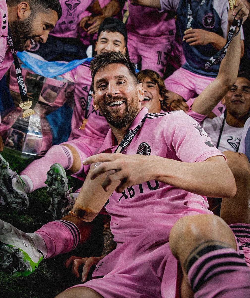 Hoy no es un día cualquiera.

Hoy Lionel Andrés Messi va por su 45º trofeo. 

🇦🇷