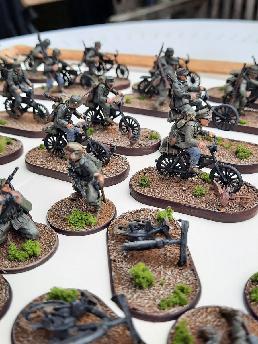 RalphBuick44's tweet photo. @WarlordGames They're finished 🤔🫡 @WarlordGames @WarlordHQ #Truppenfahrrad #boltaction #ww2 #sww #normandy44 #arnhem44 #northgermany https://t.co/JkImGx06Xu
