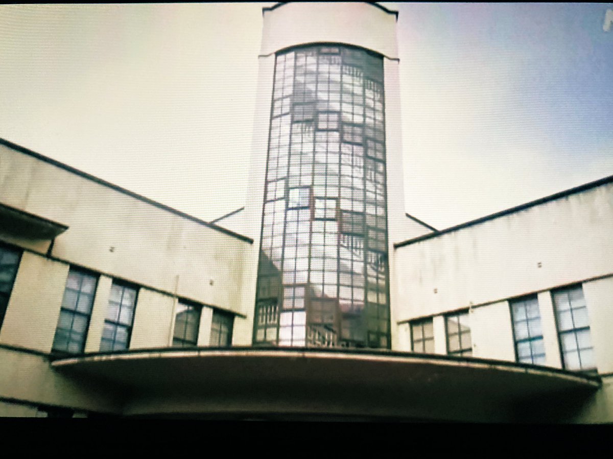 tomi_ak's tweet photo. 今日のらんまんで万太郎が演説したロケはどの近代建築かな？と思って画面撮ったら調べる前に「小石川植物園」と出てきた…🙀凄いなGoogle君…💧
#らんまん #近代建築 https://t.co/eqkMkQ7CIg