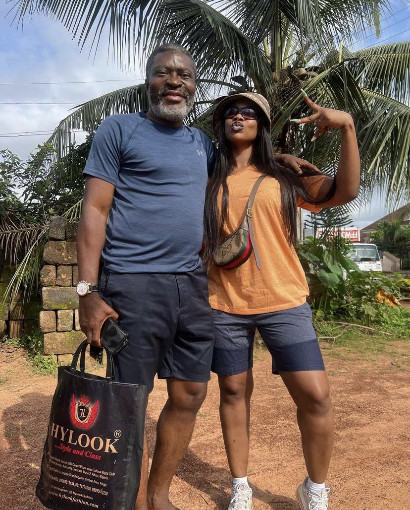 Ikwerre_Boy's tweet photo. Tacha X Dede r!tuals 😂😂
She’s in 042 for a set, big ups to our queen T ❤️ #Tacha #simplytacha https://t.co/29Qu8tJT59