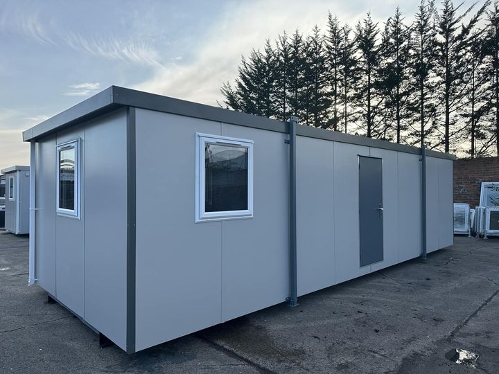 SpacemakerMod's tweet image. It’s starting to feel like winter, need to upgrade your old draughty cabin to a new fully insulated one? now is the time to do it
📷 Insulated with 80mm URSA insulation
📷 UPVC Double Glazing
📷Thermostatically controlled panel heater
📷Savings on monthly heating bills 📷