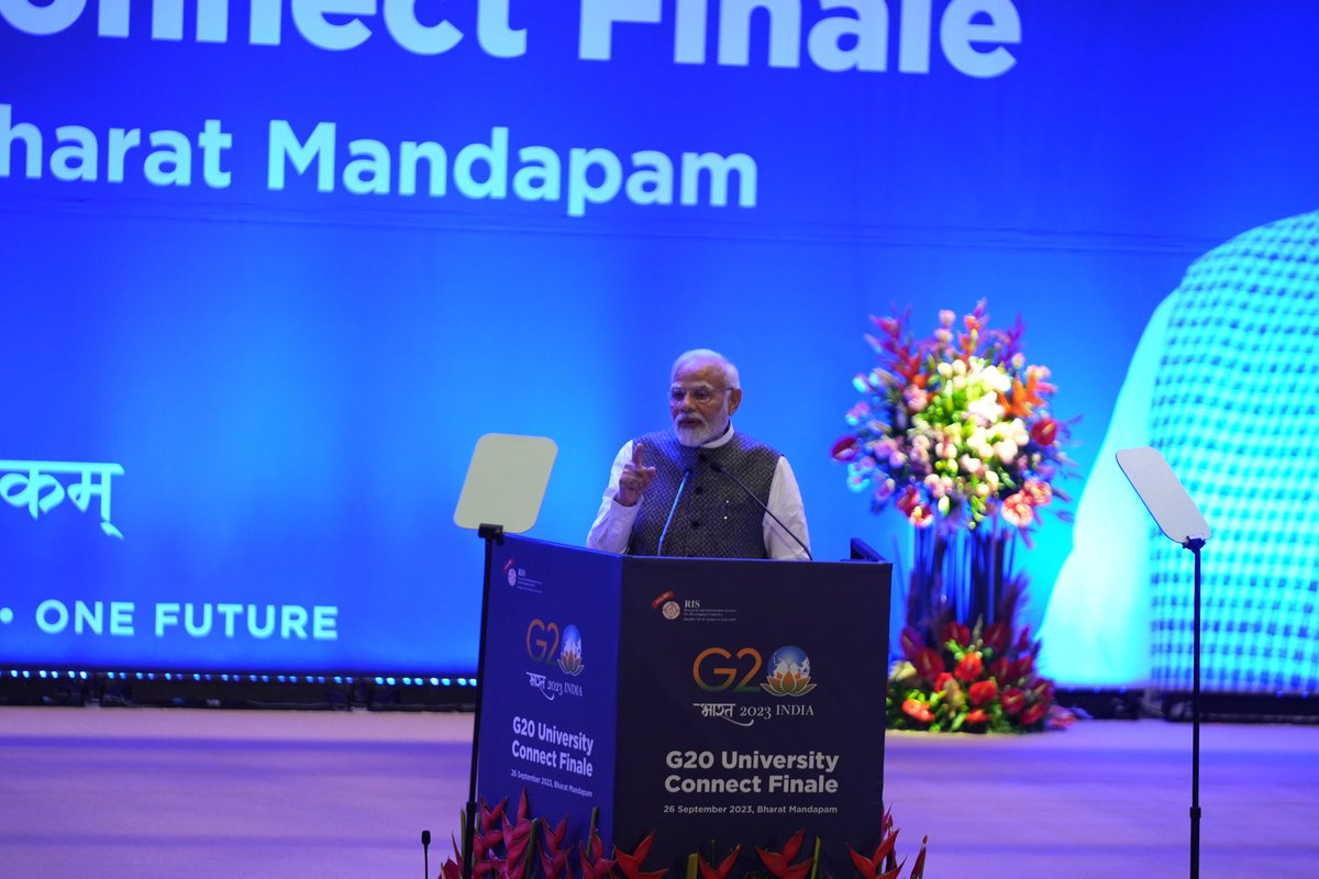 G20UConnect's tweet photo. Closed an incredible #G20UniversityConnect  to open new doorways for this initiative. 
Grateful to all esteemed guests, speakers, audience, &amp; Hon'ble Vice-Chancellors. Time to #ThinkBig #ActBold #YuvaShakti #EkBharatShresthBharat @RIS_NewDelhi  @g20org @G20_Bharat @dpradhanbjp https://t.co/sg8AhpLnGA