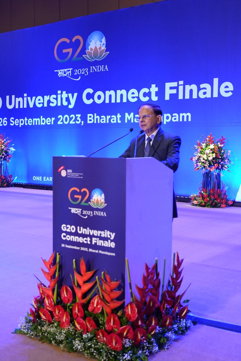 G20UConnect's tweet photo. Closed an incredible #G20UniversityConnect  to open new doorways for this initiative. 
Grateful to all esteemed guests, speakers, audience, &amp; Hon'ble Vice-Chancellors. Time to #ThinkBig #ActBold #YuvaShakti #EkBharatShresthBharat @RIS_NewDelhi  @g20org @G20_Bharat @dpradhanbjp https://t.co/sg8AhpLnGA