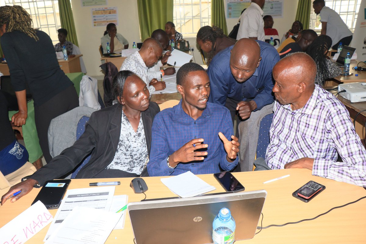 ALINEAfrica's tweet photo. #WCCPCs must have a strong understanding of proposal development, including the importance of a clear and concise project description. This will enable them to develop bankable proposals that align with community needs and secure funding for these projects
#nakuruclimateaction https://t.co/4LqwG0FP7b