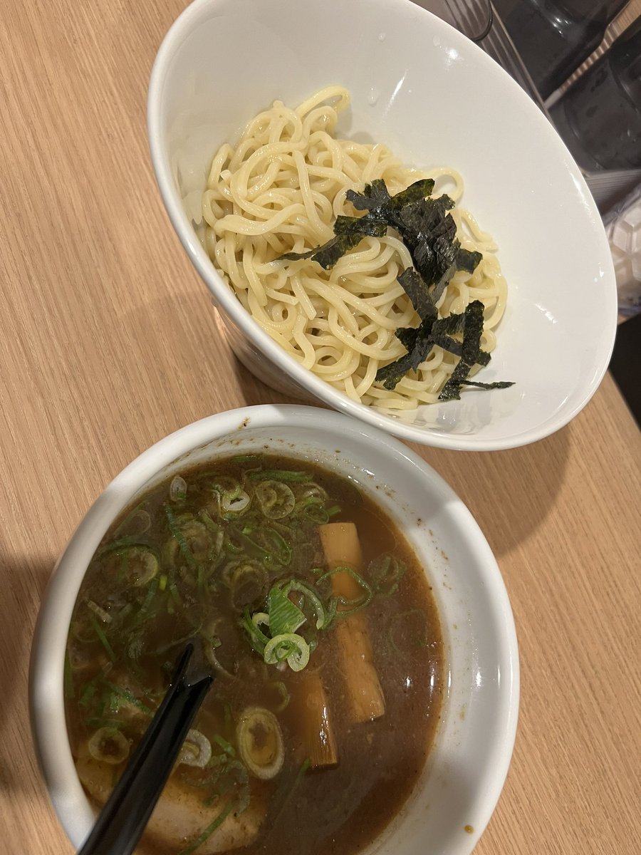 BestKawasima's tweet photo. らーめん https://t.co/VVVuj9EKfa