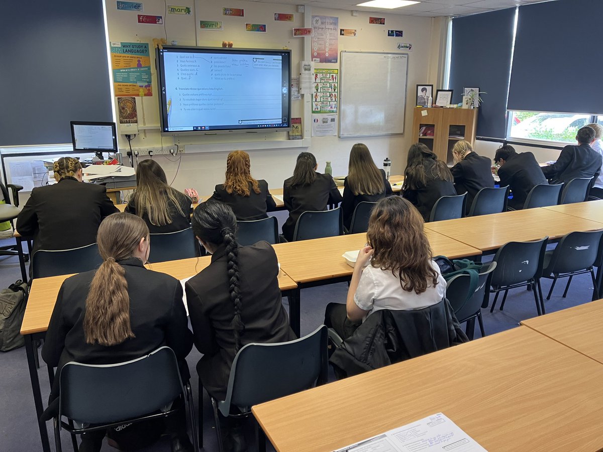 MflManor's tweet photo. Y11 Higher intervention at Lunchtime. https://t.co/OgzamqWCKF