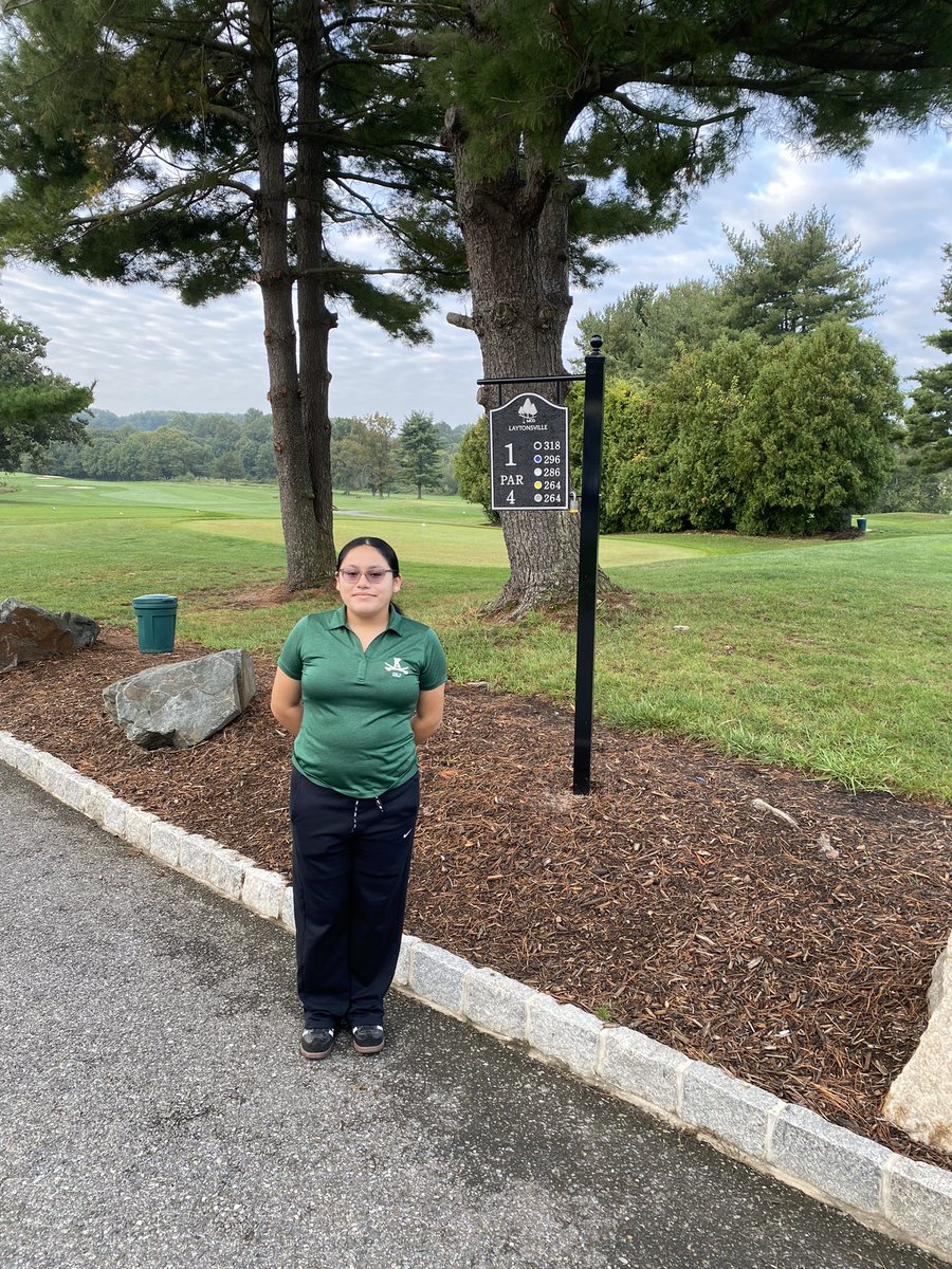 FOREjfkgolf's tweet photo. Our lone senior is competing in her final Girls Districts today at Laytonsville Golf Course today! Good luck, Jessica! #GoCavs @athletics_jfk https://t.co/GprGGytL0T