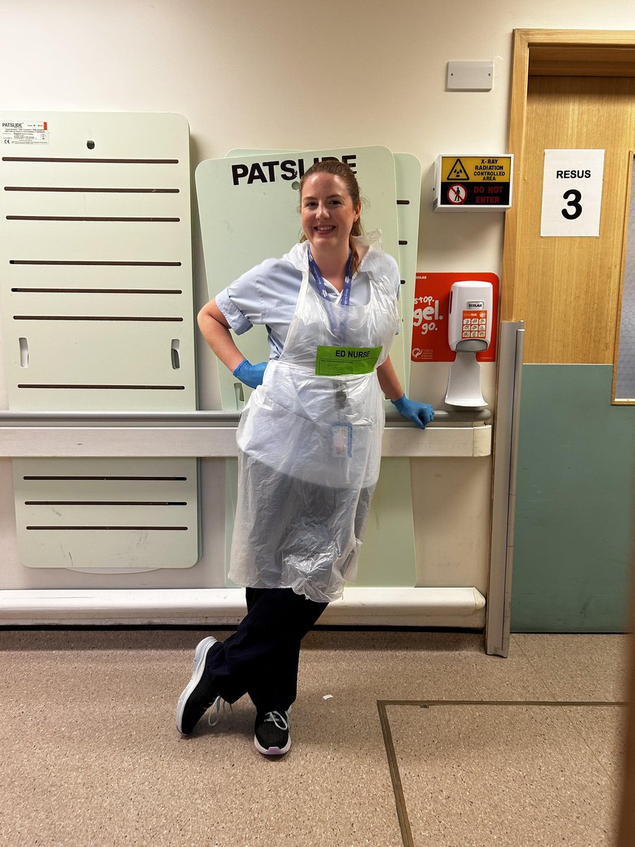 JessicaToni94's tweet photo. Reflecting after 1 year Qualified... I must admit its been an experience.  There's been some huge learning moments, but also some really great moments like being nominated for a nightingale award 😊 Overall really proud of myself and my journey, and heading towards 10Yrs service. https://t.co/A5hyrBdKIQ